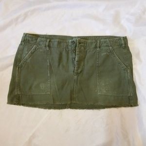 Ametican Eagle Outfitters army green distress Mini skirt sz 12